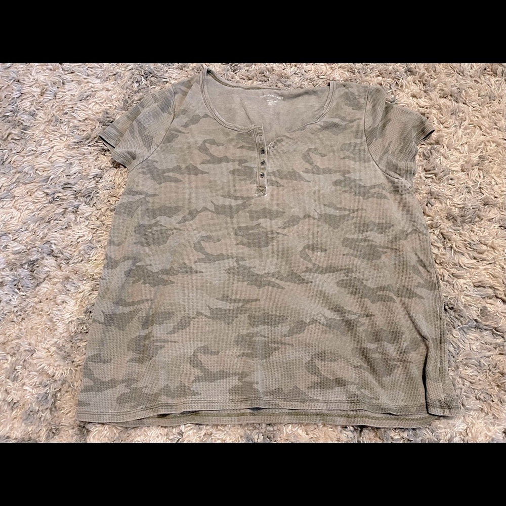 Camo Waffle Style T Shirt | American Eagle | Womens Size XXL
